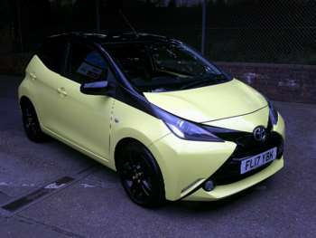 2017 (17) - 1.0 VVT-i X-Cite 3 5dr x-shift