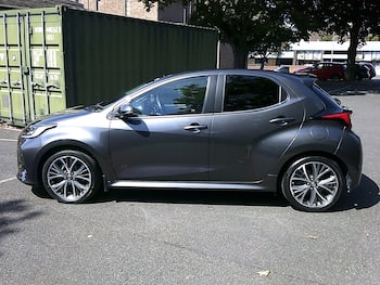 Used Toyota Yaris 2023 for sale - 79418232: Photo