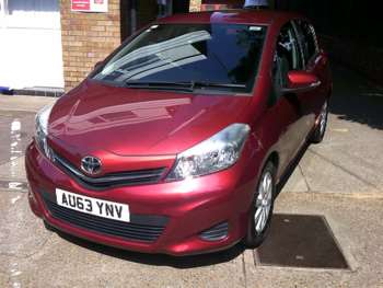 Used Toyota Yaris 2013 for sale - 75105729: Photo