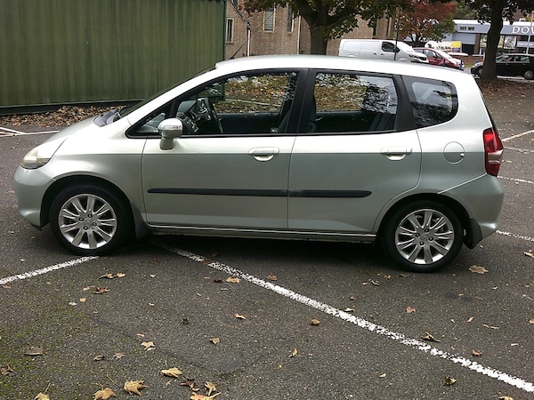 Used Honda Jazz 2008 for sale - 76300577: Photo 4