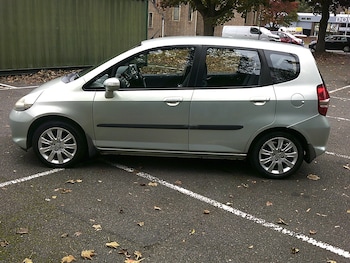 Used Honda Jazz 2008 for sale - 76300577: Photo 4