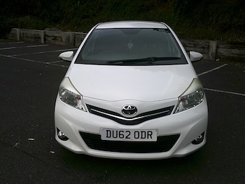 Used Toyota Yaris 2012 for sale - 79295496: Photo