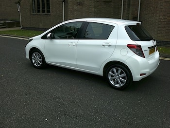 Used Toyota Yaris 2013 for sale - 79733161: Photo