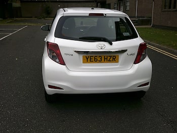 Used Toyota Yaris 2013 for sale - 79733161: Photo