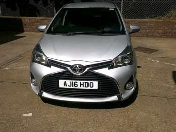 Used Toyota Yaris 2016 for sale - 75263159: Photo