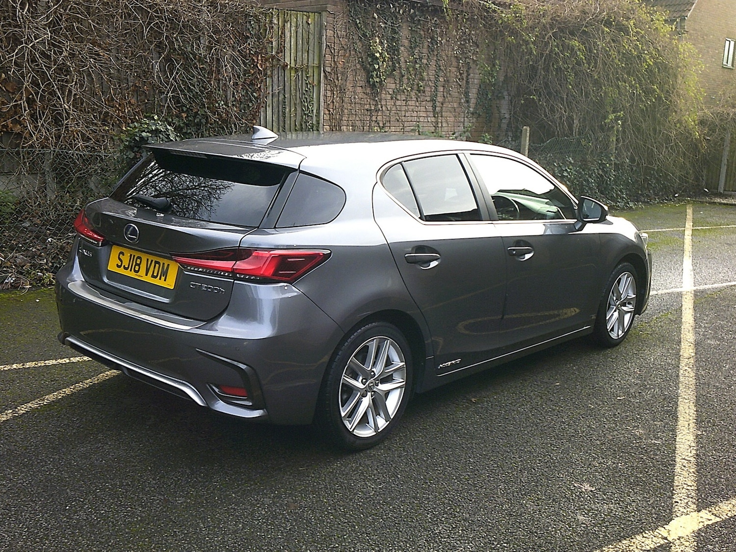 Used Lexus CT 2018 for sale - 76971153: Photo 2