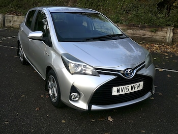Used Toyota Yaris 2015 for sale - 76427859: Photo