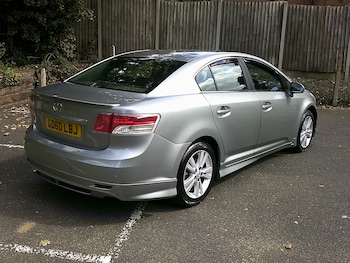 Used Toyota Avensis 2010 for sale - 75640042: Photo