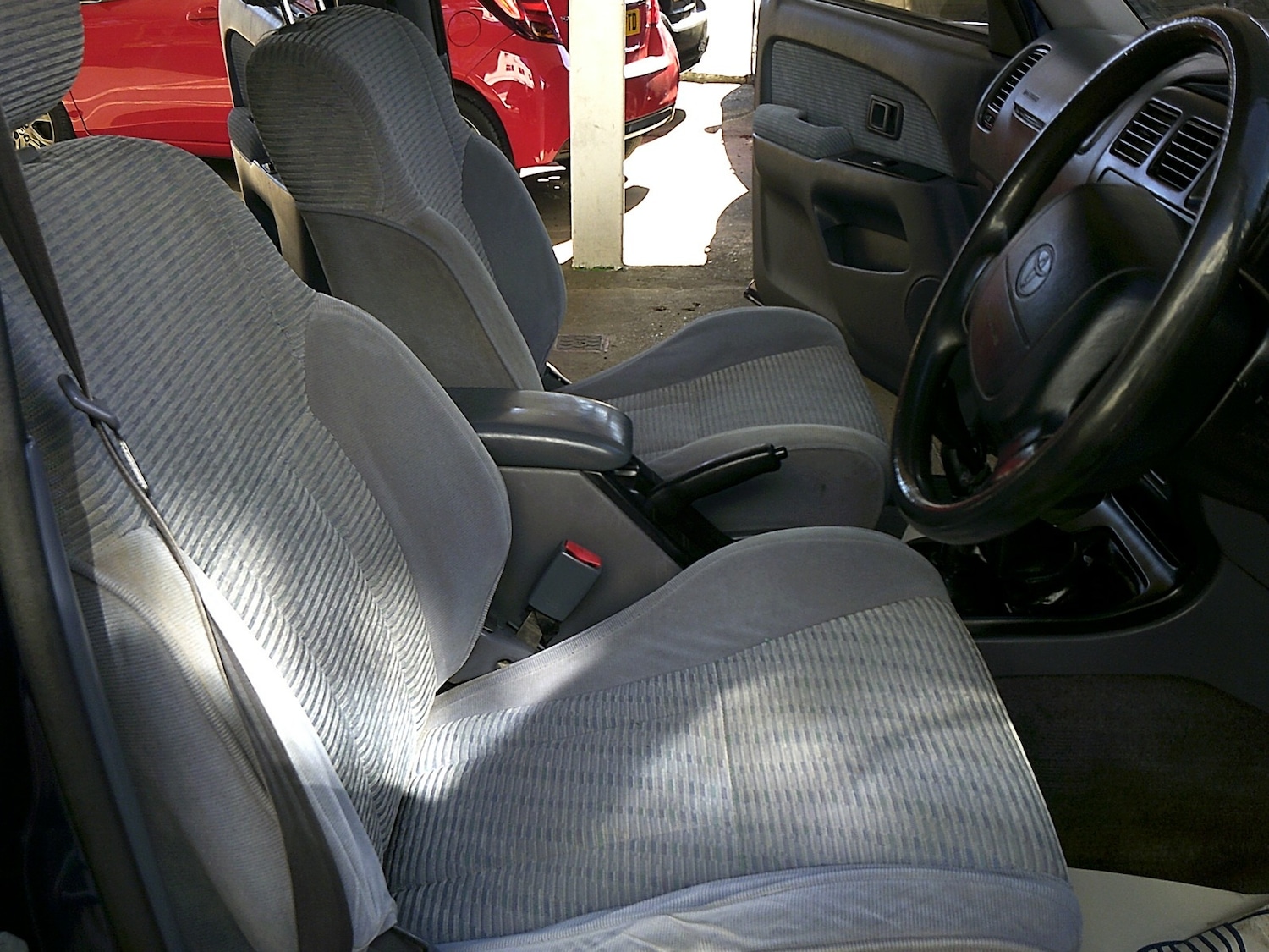 Used Toyota Hilux 2004 for sale - 78149965: Photo 10