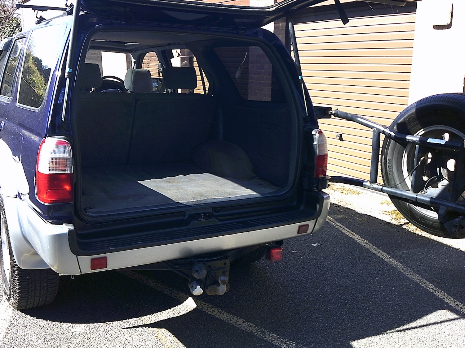 Used Toyota Hilux 2004 for sale - 78149965: Photo 11