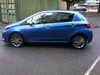 Used Toyota Yaris 2015 for sale - 78826217: Photo