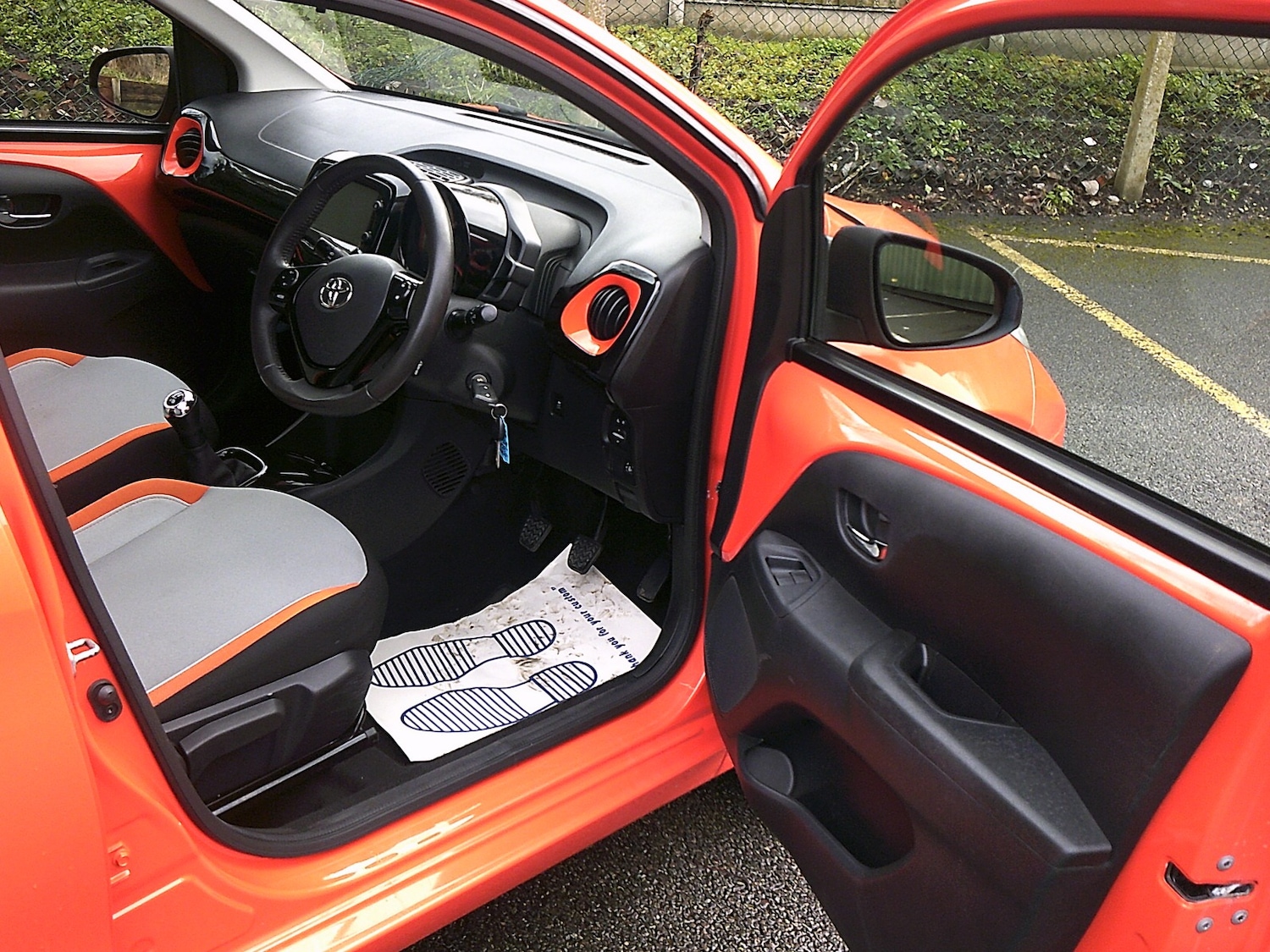 Used Toyota AYGO 2014 for sale - 77639548: Photo 9