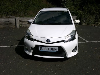 Used Toyota Yaris 2013 for sale - 79800780: Photo