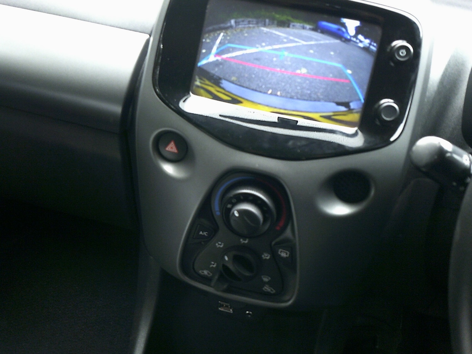 Used Toyota AYGO 2019 for sale - 75626645: Photo 16