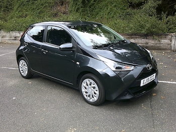2019 (19) - 1.0 VVT-i X-Play 5dr