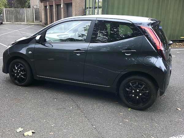 Used Toyota AYGO 2019 for sale - 75626645: Photo 4