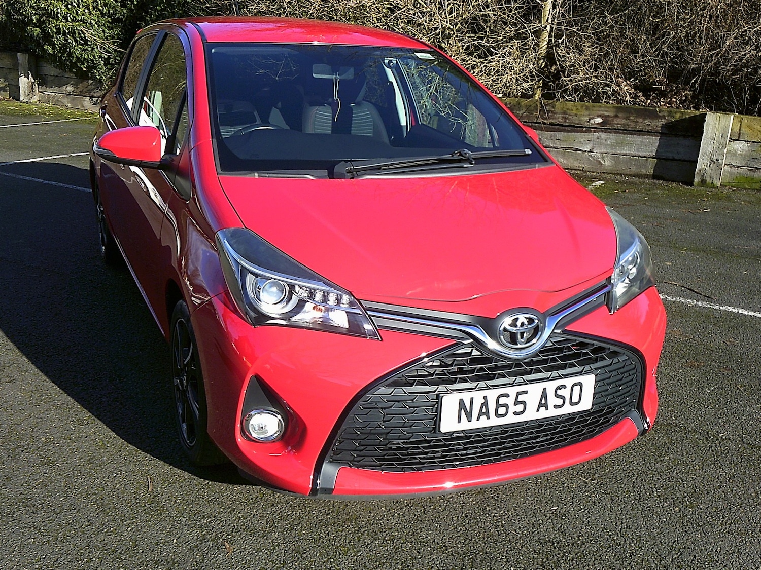Used Toyota Yaris 2015 for sale - 77555021: Photo 2