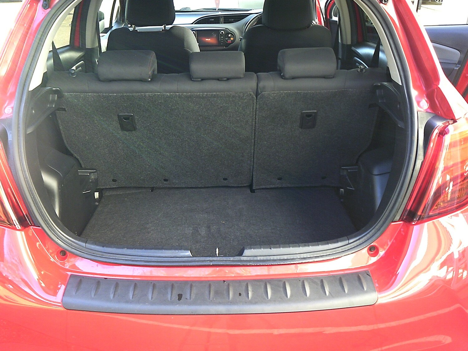 Used Toyota Yaris 2015 for sale - 77555021: Photo 7