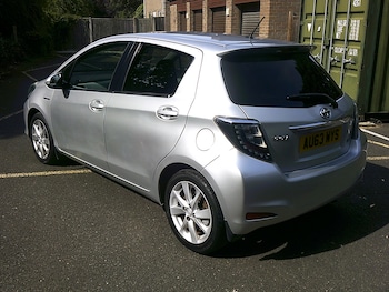Used Toyota Yaris 2013 for sale - 79285325: Photo