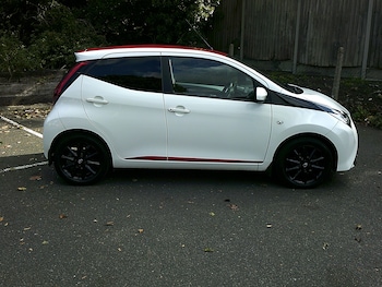 Used Toyota AYGO 2018 for sale - 76064008: Photo 3