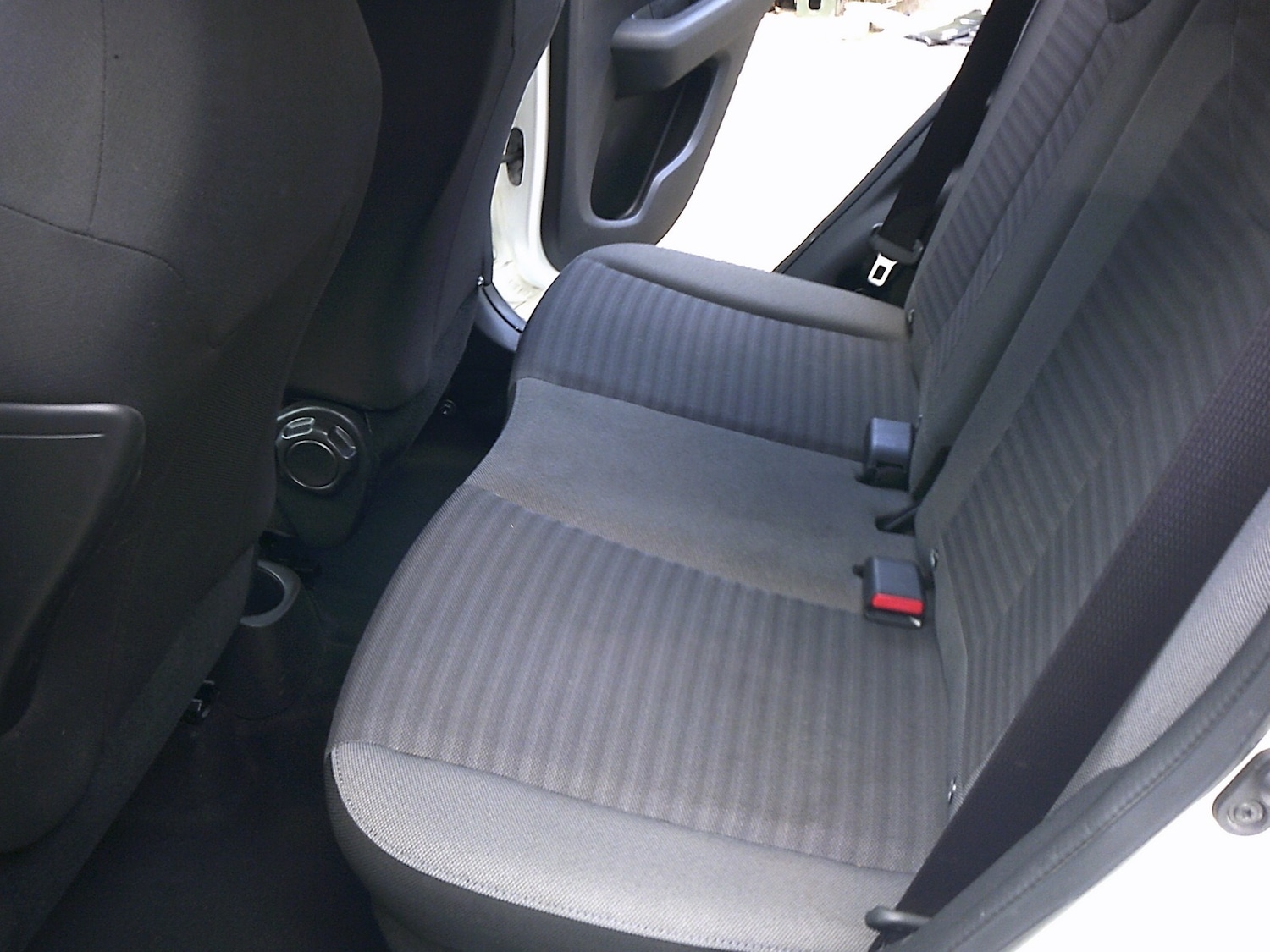 Used Toyota AYGO 2018 for sale - 76064008: Photo 6