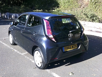 Used Toyota AYGO 2017 for sale - 76192569: Photo 4