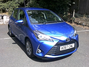 Used Toyota Yaris 2017 for sale - 79382068: Photo