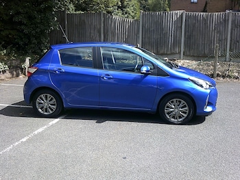 Used Toyota Yaris 2017 for sale - 79382068: Photo