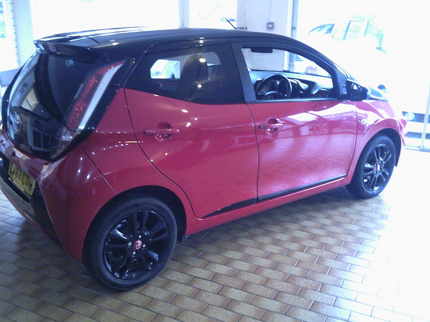 Used Toyota AYGO 2017 for sale - 77675441: Photo 5