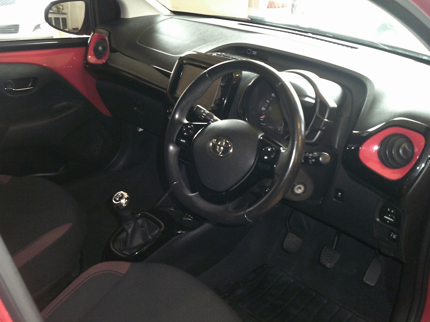 Used Toyota AYGO 2017 for sale - 77675441: Photo 9