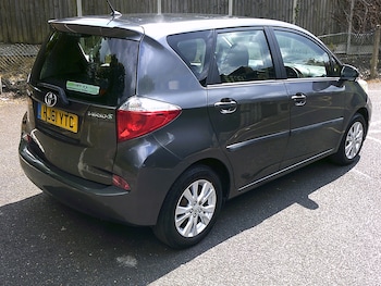Used Toyota Verso 2011 for sale - 78521940: Photo