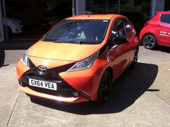 2014 (64) - 1.0 VVT-i X-Cite 5dr x-shift