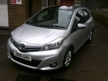 Used Toyota Yaris 2012 for sale - 73791604: Photo