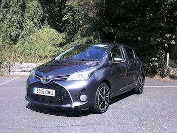Used Toyota Yaris 2016 for sale - 79432236: Photo