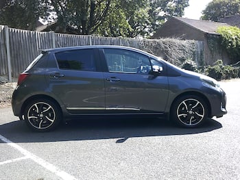 Used Toyota Yaris 2016 for sale - 79432236: Photo