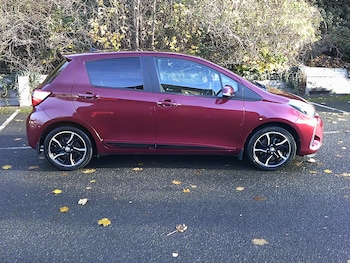 Used Toyota Yaris 2017 for sale - 76564996: Photo
