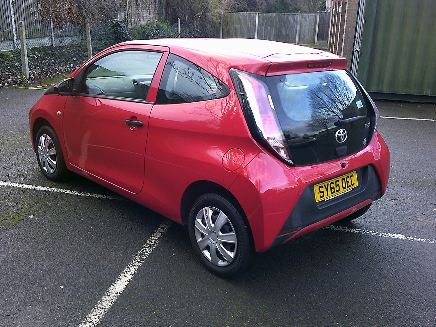 Used Toyota AYGO 2015 for sale - 76027482: Photo 10