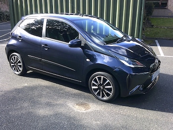 2017 (67) - 1.0 VVT-i X-Style 5dr