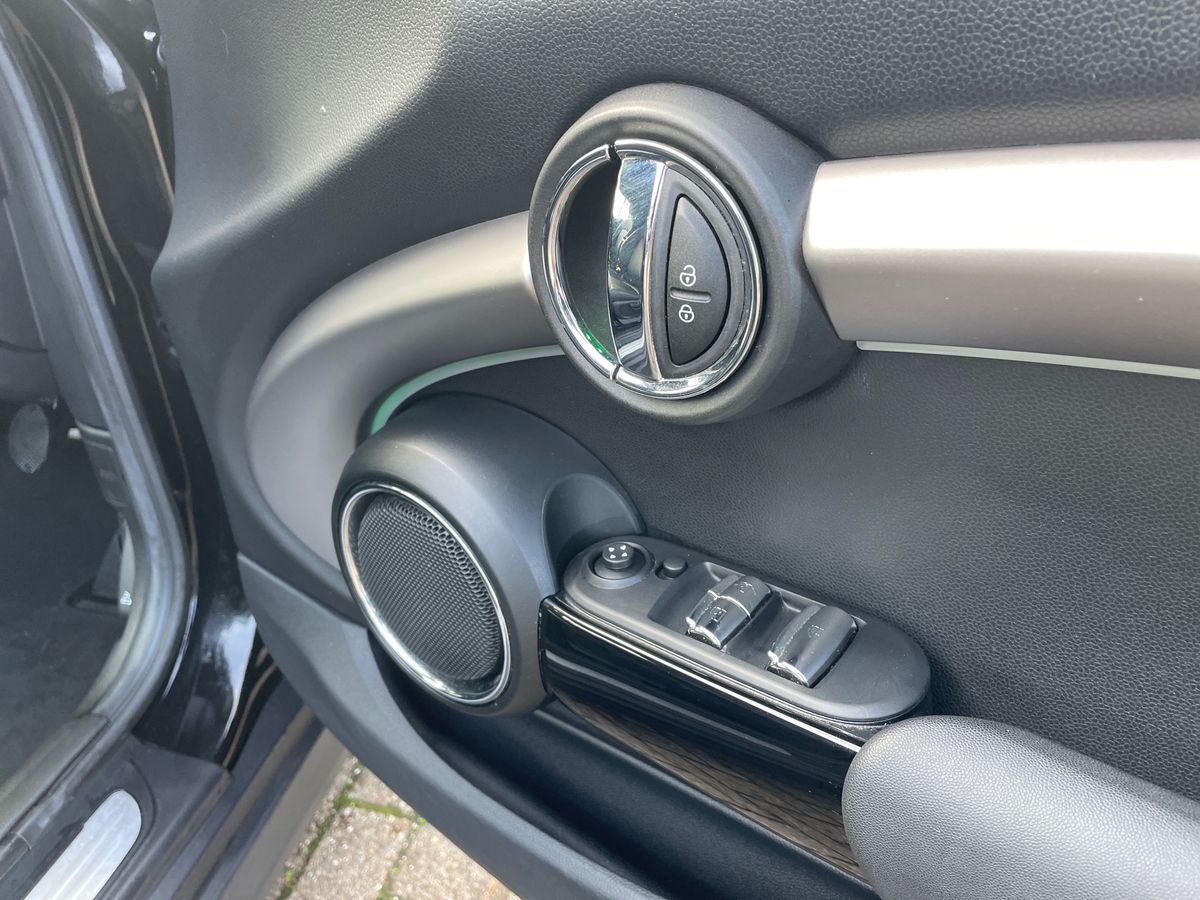 Used MINI Convertible 2020 for sale - 76870533: Photo 24