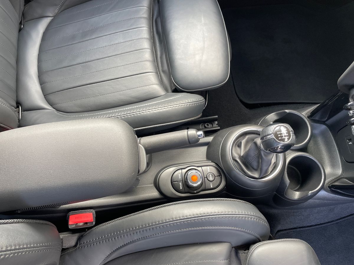 Used MINI Convertible 2020 for sale - 76870533: Photo 27