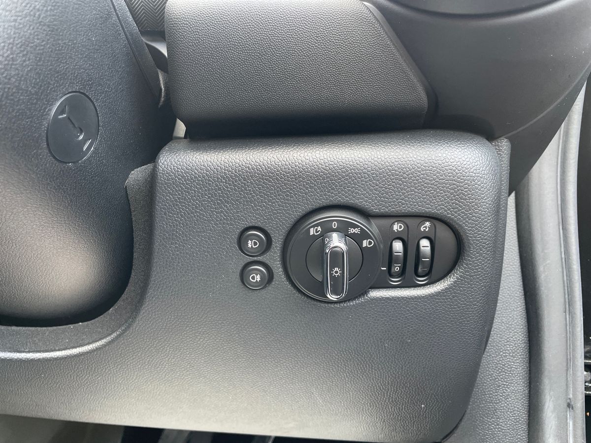 Used MINI Convertible 2020 for sale - 76870533: Photo 46