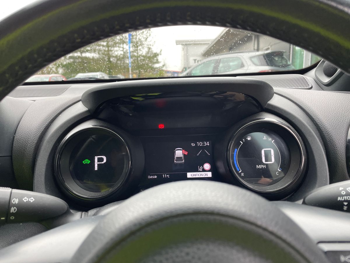 Used Toyota Yaris 2020 for sale - 77848031: Photo 23