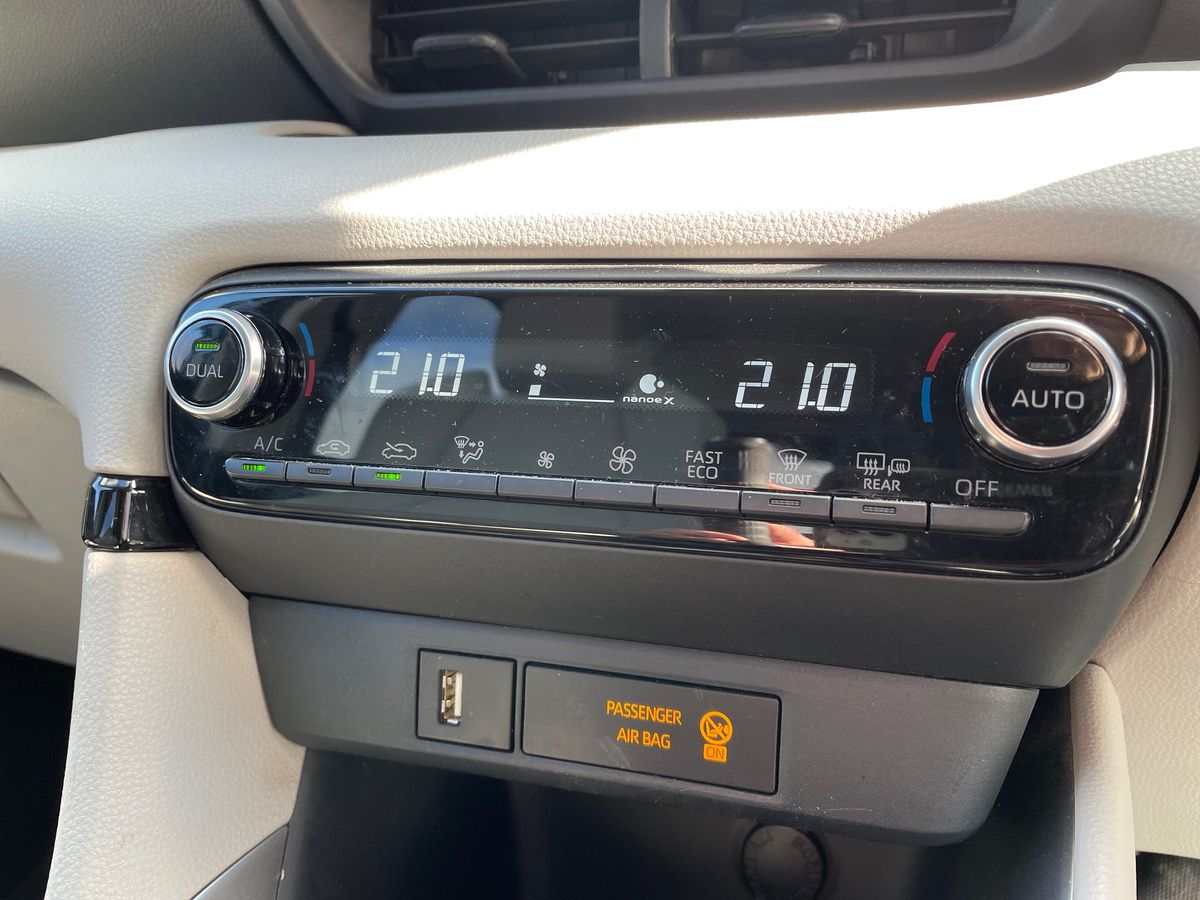 Used Toyota Yaris 2022 for sale - 77685649: Photo 26