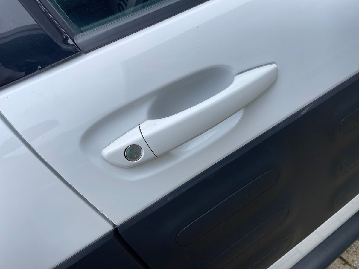 Used Citroen C4 Cactus 2017 for sale - 76458843: Photo 30