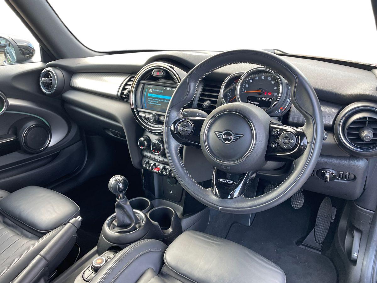 Used MINI Convertible 2020 for sale - 76652416: Photo 22