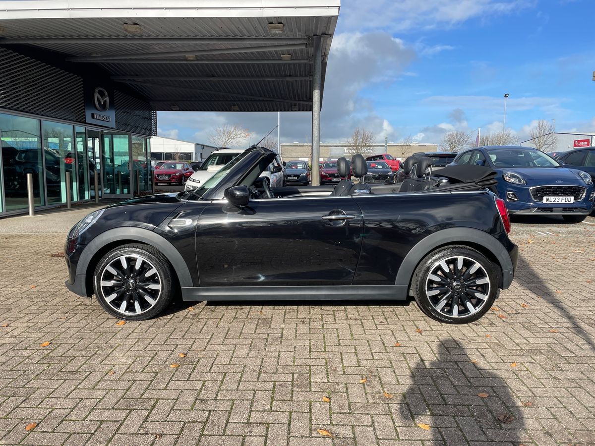 Used MINI Convertible 2020 for sale - 76652416: Photo 42