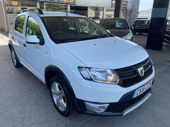 Used Dacia Sandero Stepway 2016 for sale - 78352728: Photo