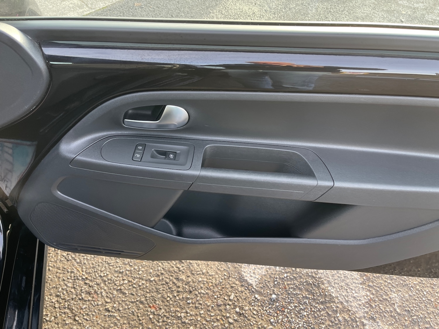 Used Volkswagen up! 2014 for sale - 76577504: Photo 16