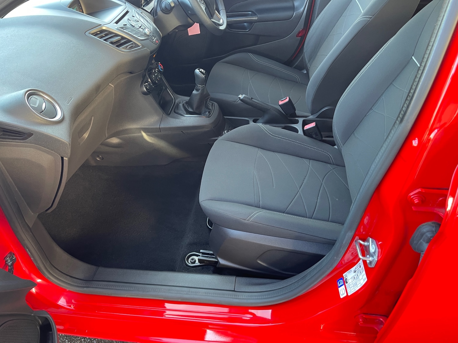 Used Ford Fiesta 2016 for sale - 76968931: Photo 9