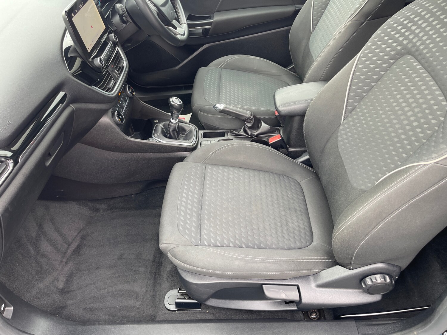 Used Ford Fiesta 2017 for sale - 76144331: Photo 10